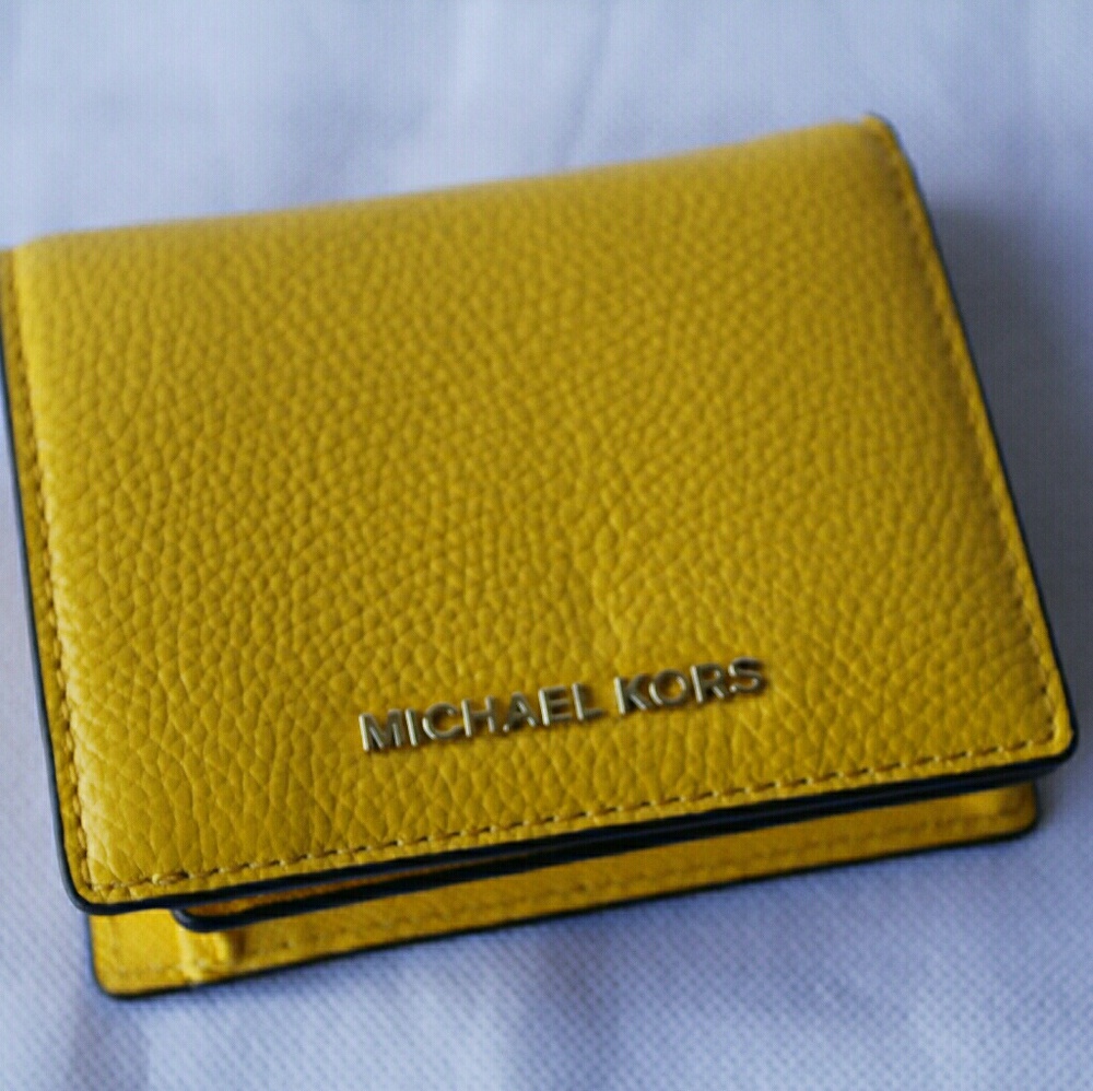 Michael Kors Jet Set Travel card case sunflower